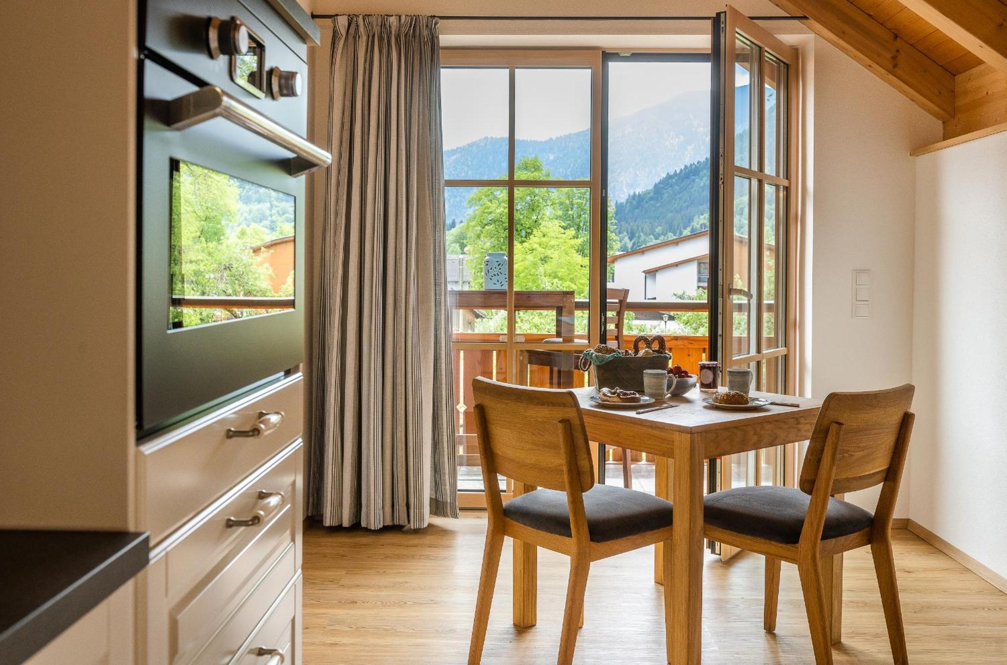 Ferienwohnungen Zober Am Muehlbach Oberammergau Luaran gambar